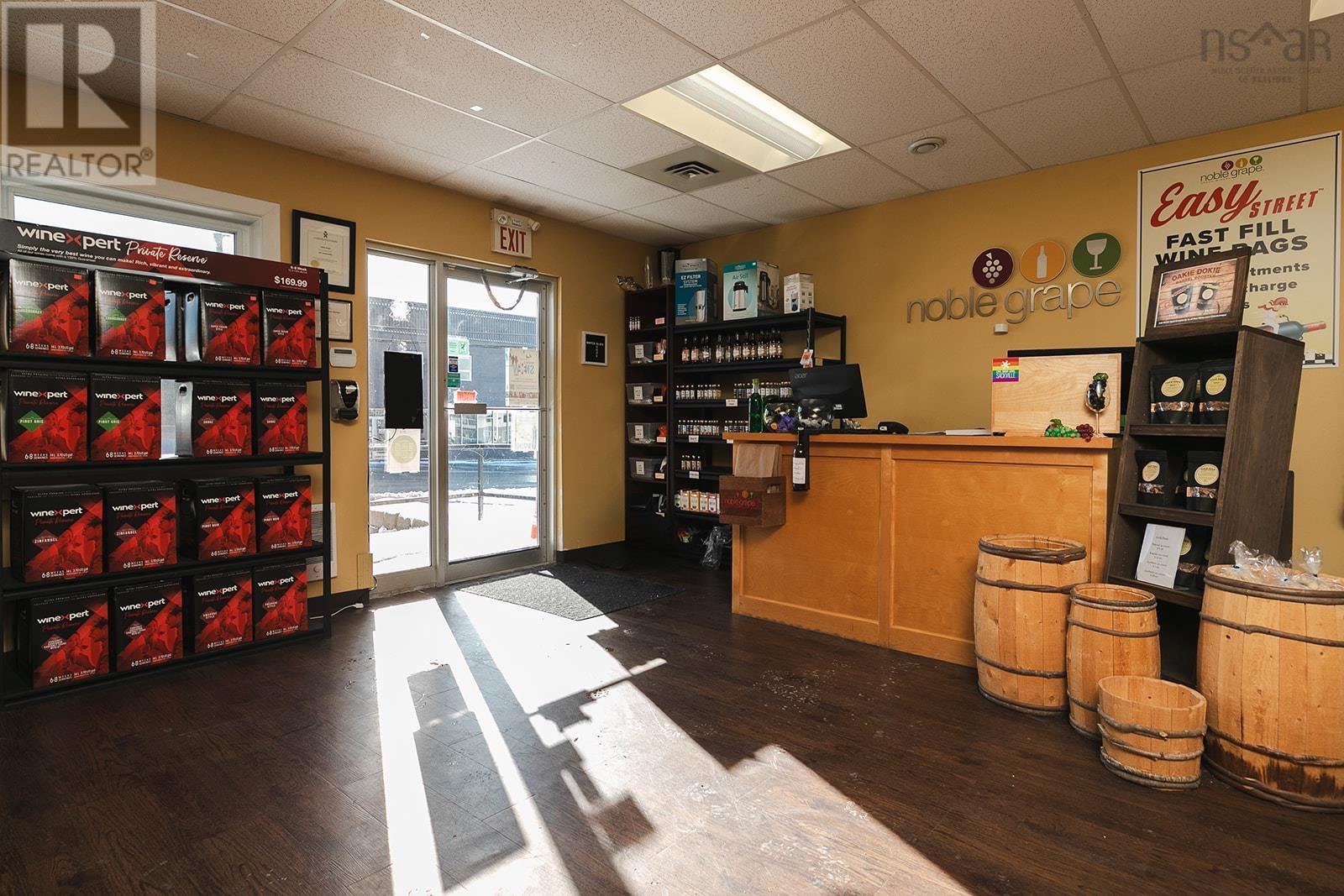 546 Sackville Drive, Lower Sackville, Nova Scotia  B4C 2S2 - Photo 3 - 202503279