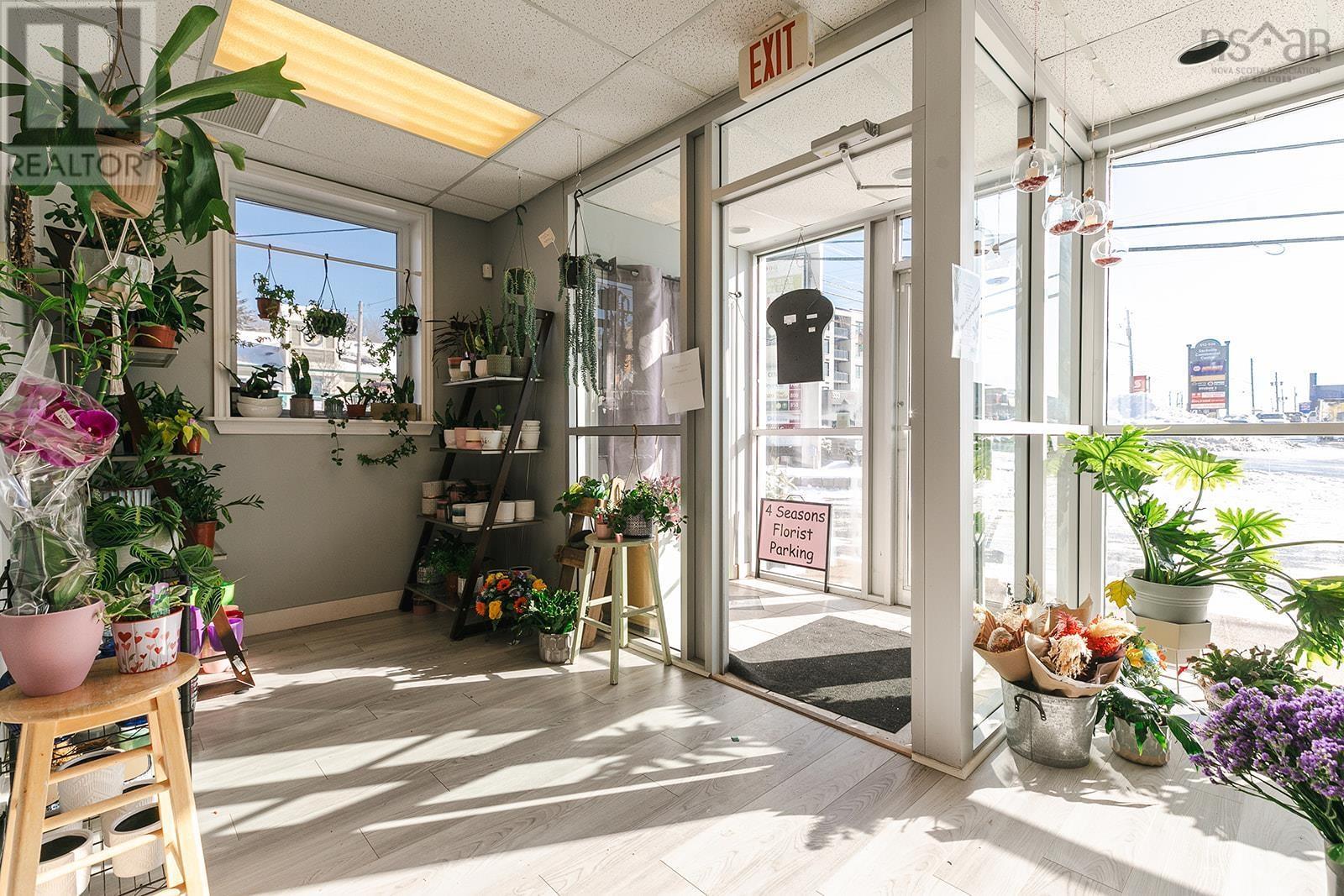 546 Sackville Drive, Lower Sackville, Nova Scotia  B4C 2S2 - Photo 5 - 202503279