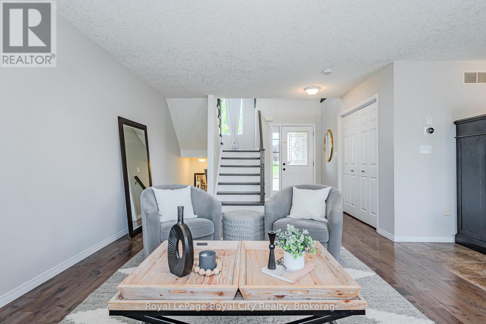 173 Clair Road W, Guelph, Ontario  N1L 0A7 - Photo 6 - X11982069
