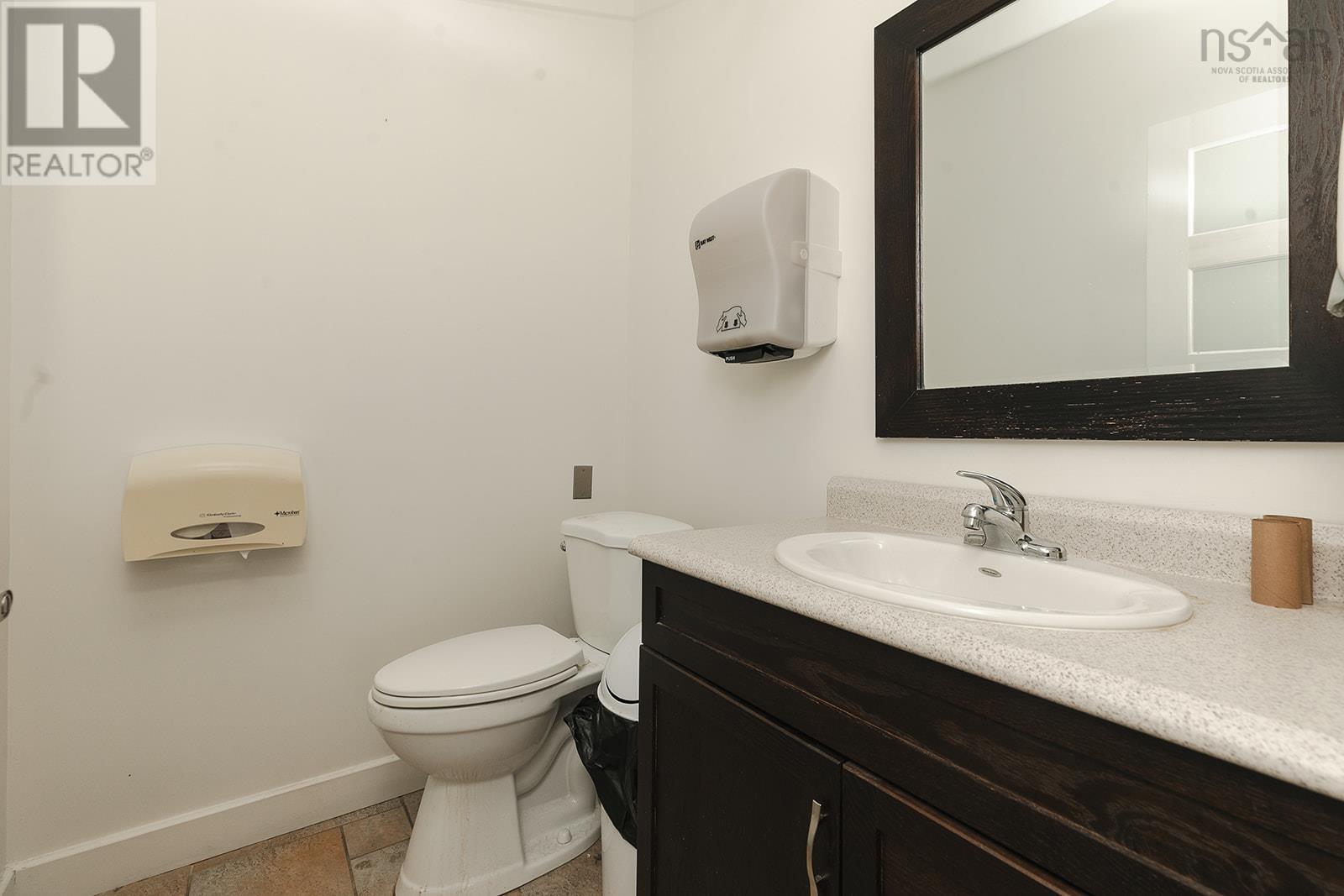 546 Sackville Drive, Lower Sackville, Nova Scotia  B4C 2S2 - Photo 14 - 202503280