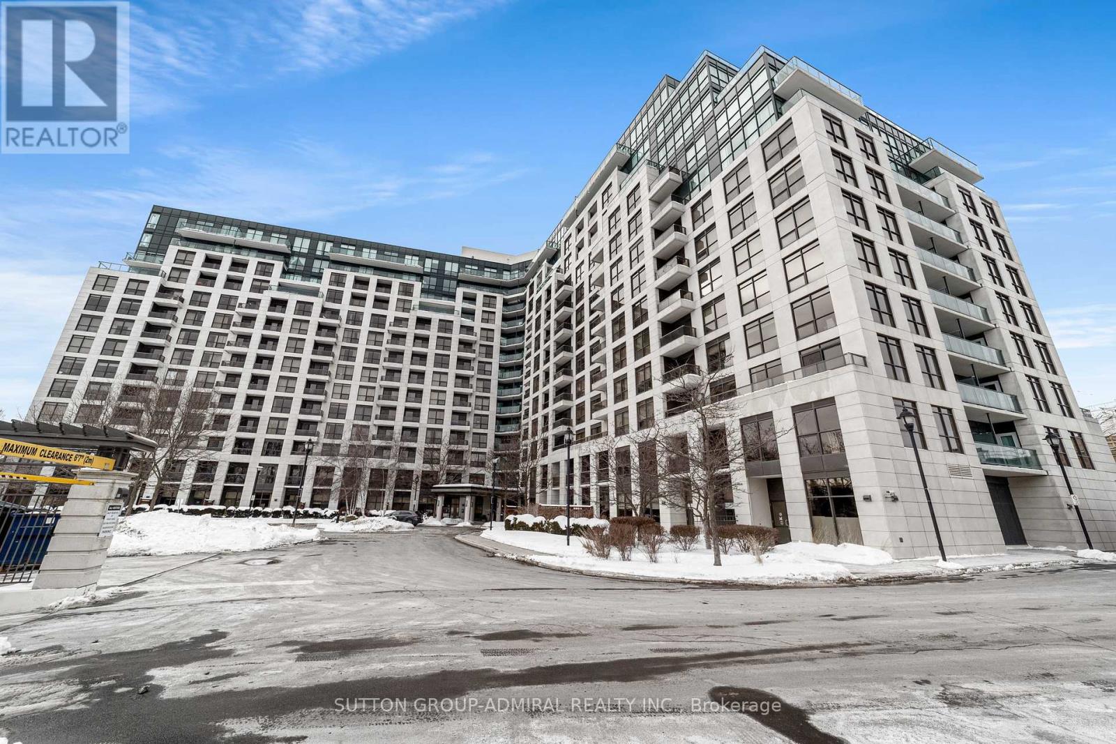 326 - 18 HARDING BOULEVARD W, Richmond Hill, Ontario