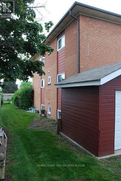 439 Austen Court, Oshawa, Ontario  L1H 6K7 - Photo 9 - E11982214