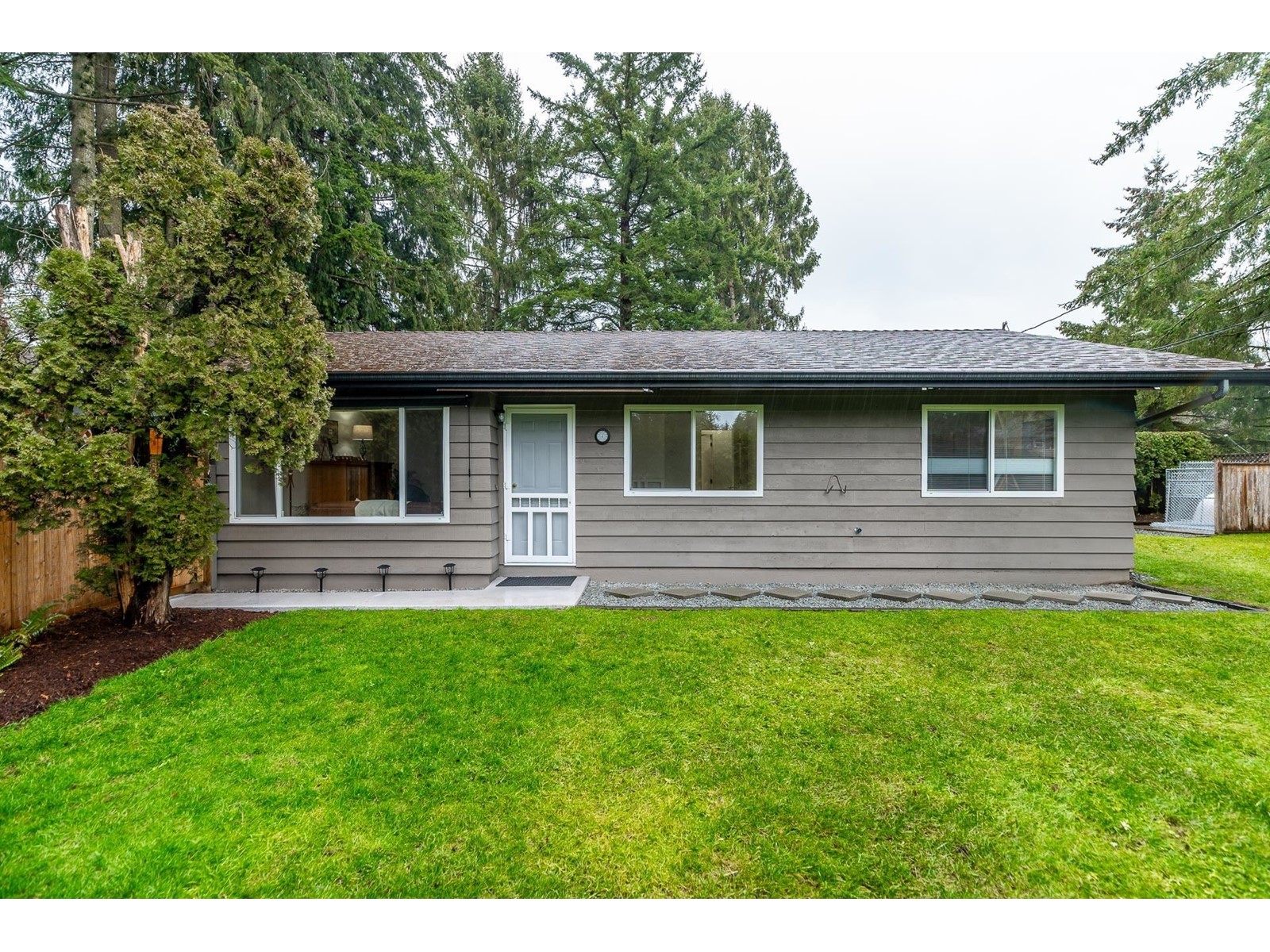 4240 200 Street, Langley, British Columbia  V3A 1L1 - Photo 1 - R2969161