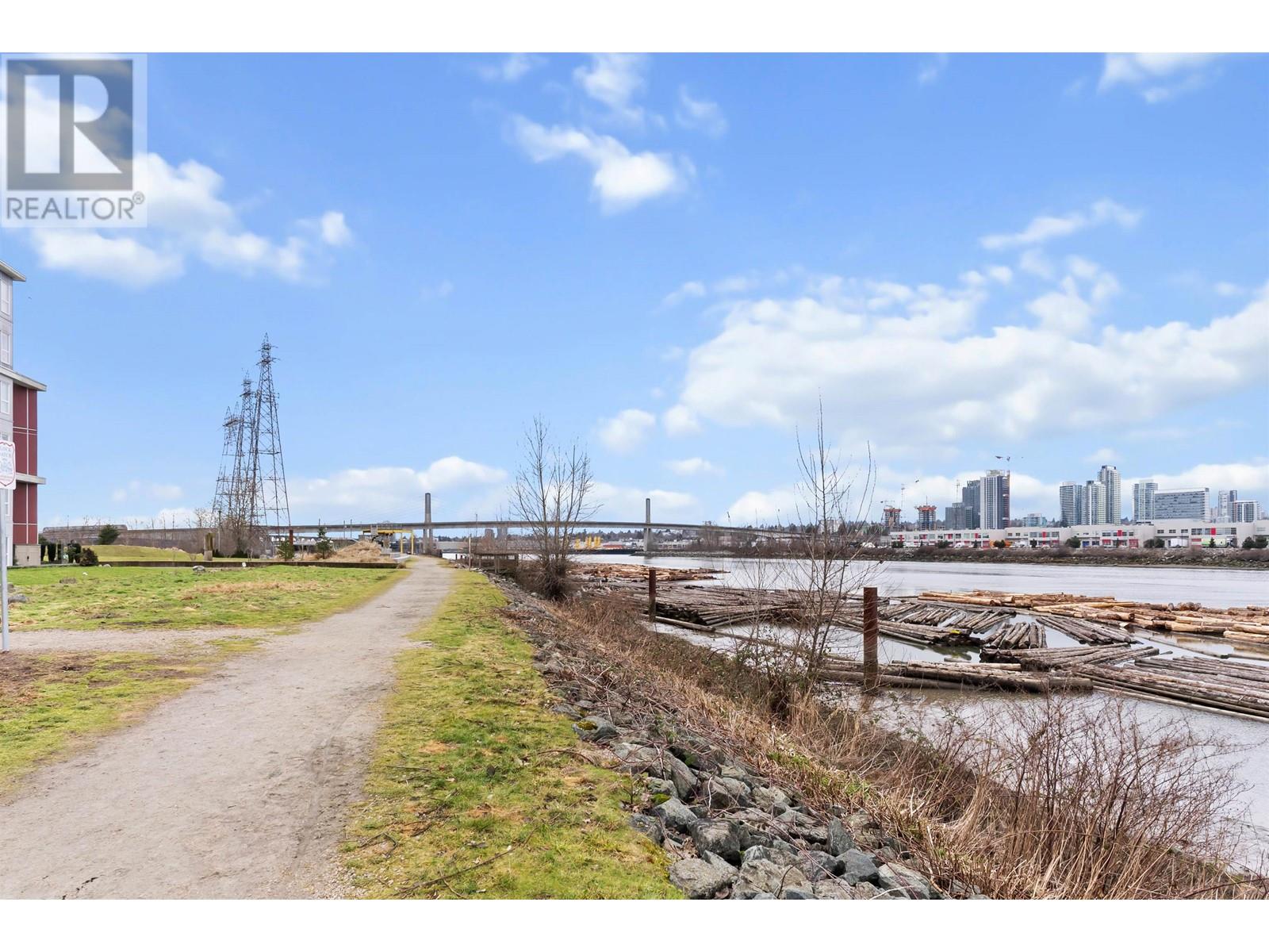 Listing Picture 19 of 34 : 209 10155 RIVER DRIVE, Richmond / 烈治文 - 魯藝地產 Yvonne Lu Group - MLS Medallion Club Member