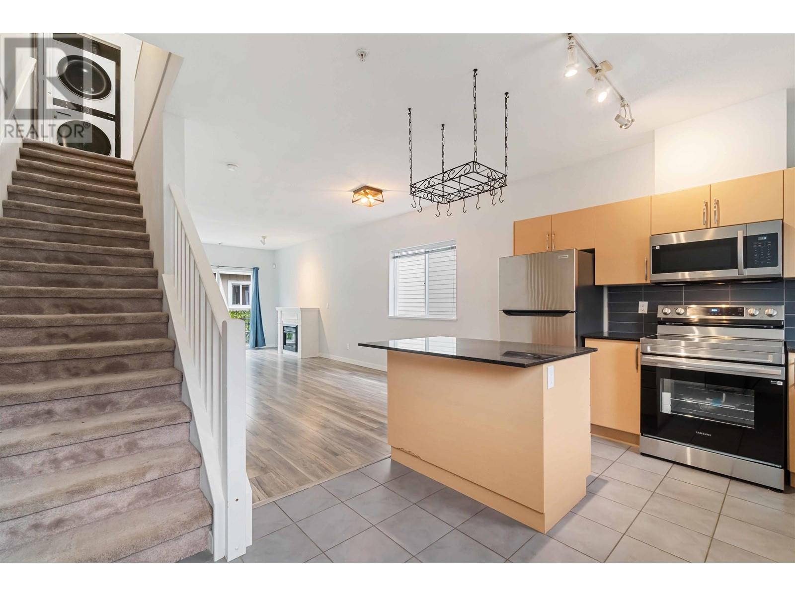 602 1661 Fraser Avenue, Port Coquitlam, British Columbia  V3B 0B6 - Photo 6 - R2969218