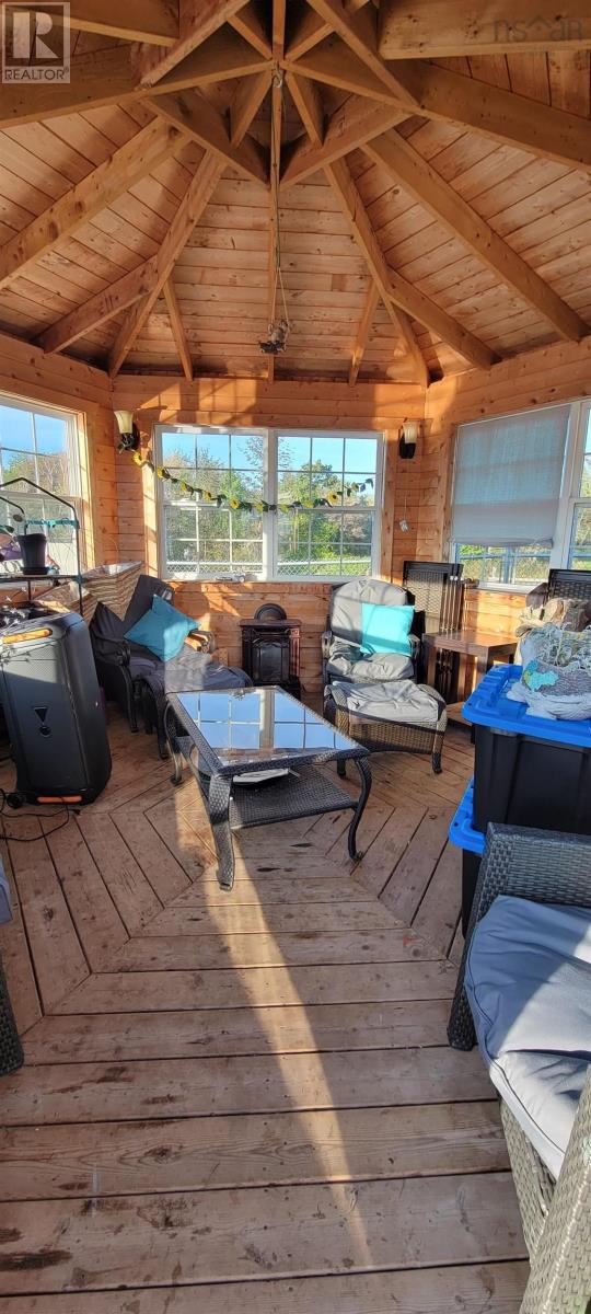 568 Seaview Drive, Upper North Sydney, Nova Scotia  B2A 3N8 - Photo 13 - 202503333