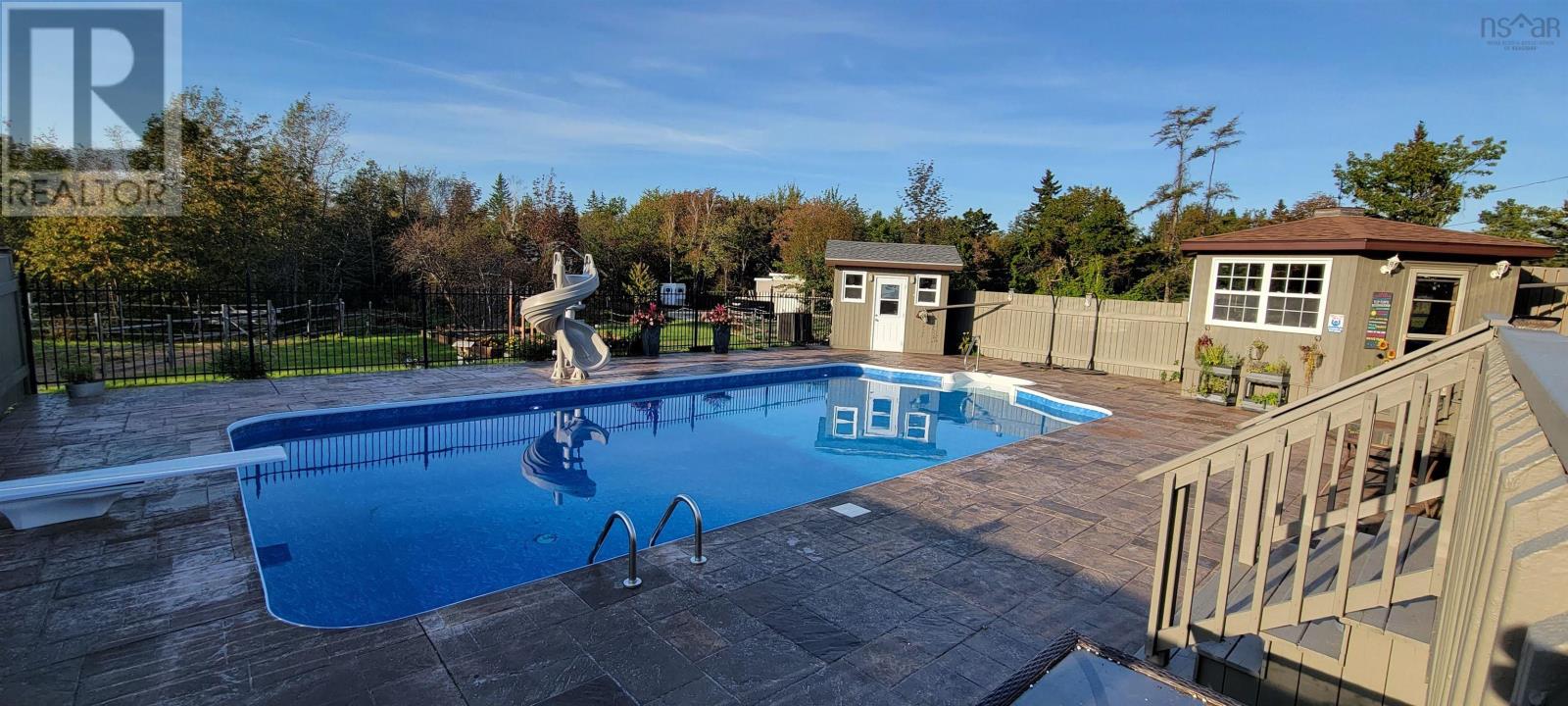 568 Seaview Drive, Upper North Sydney, Nova Scotia  B2A 3N8 - Photo 8 - 202503333