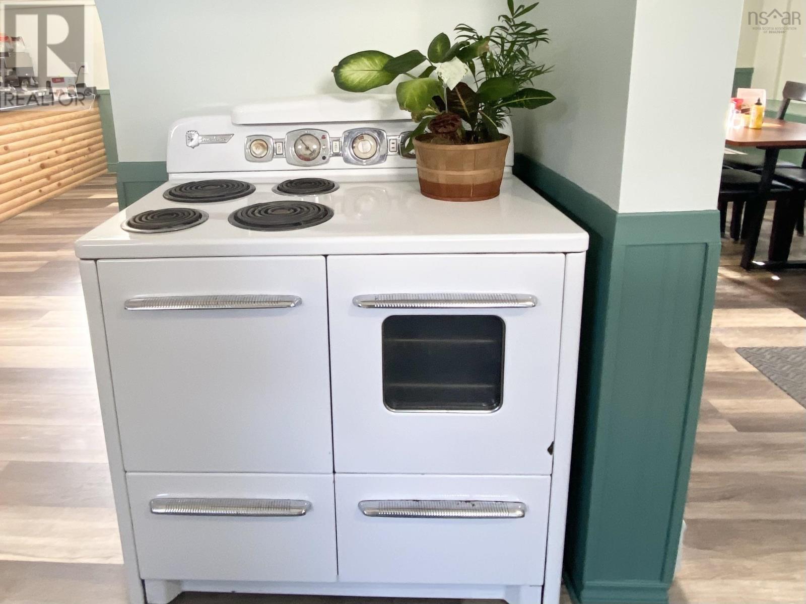 102 Main Street, Trenton, Nova Scotia  B0K 1X0 - Photo 11 - 202503338