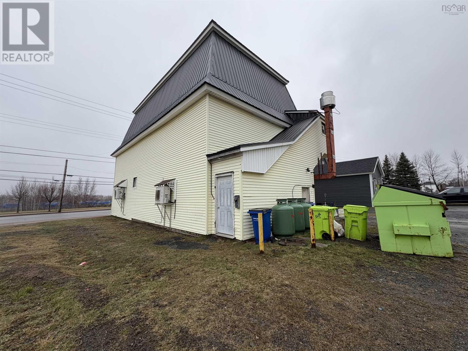 102 Main Street, Trenton, Nova Scotia  B0K 1X0 - Photo 3 - 202503338