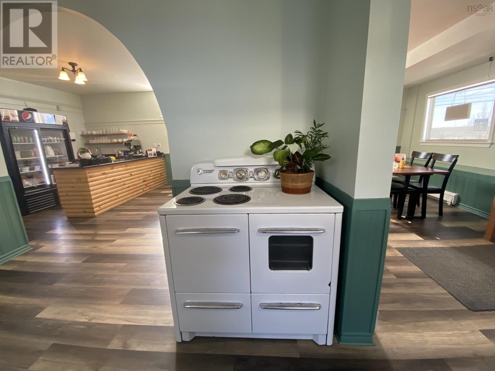 102 Main Street, Trenton, Nova Scotia  B0K 1X0 - Photo 7 - 202503338