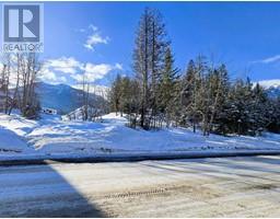 53 CARIBOO Drive, elkford, British Columbia