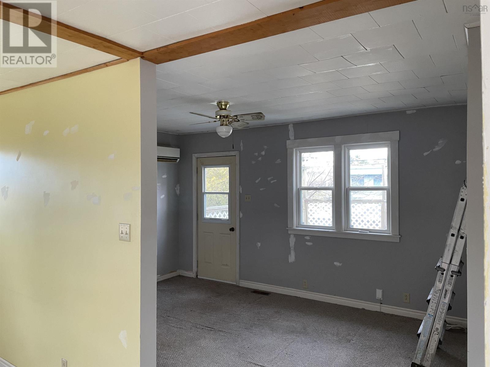 393 St. Phillips Street, Bridgewater, Nova Scotia  B4V 1W7 - Photo 17 - 202503340