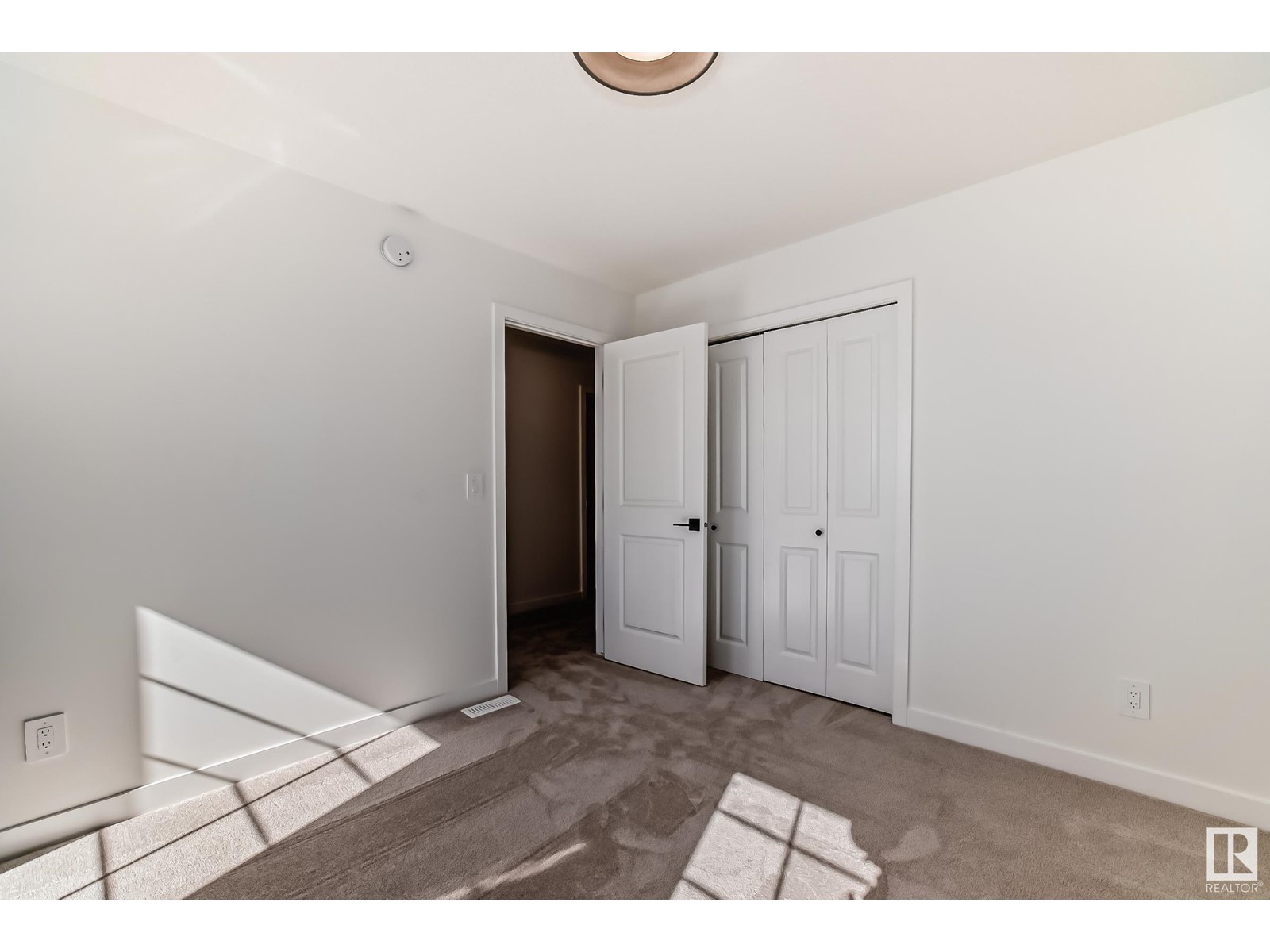 5645 Kootook Pl Sw, Edmonton, Alberta  T6W 4Z7 - Photo 32 - E4422366