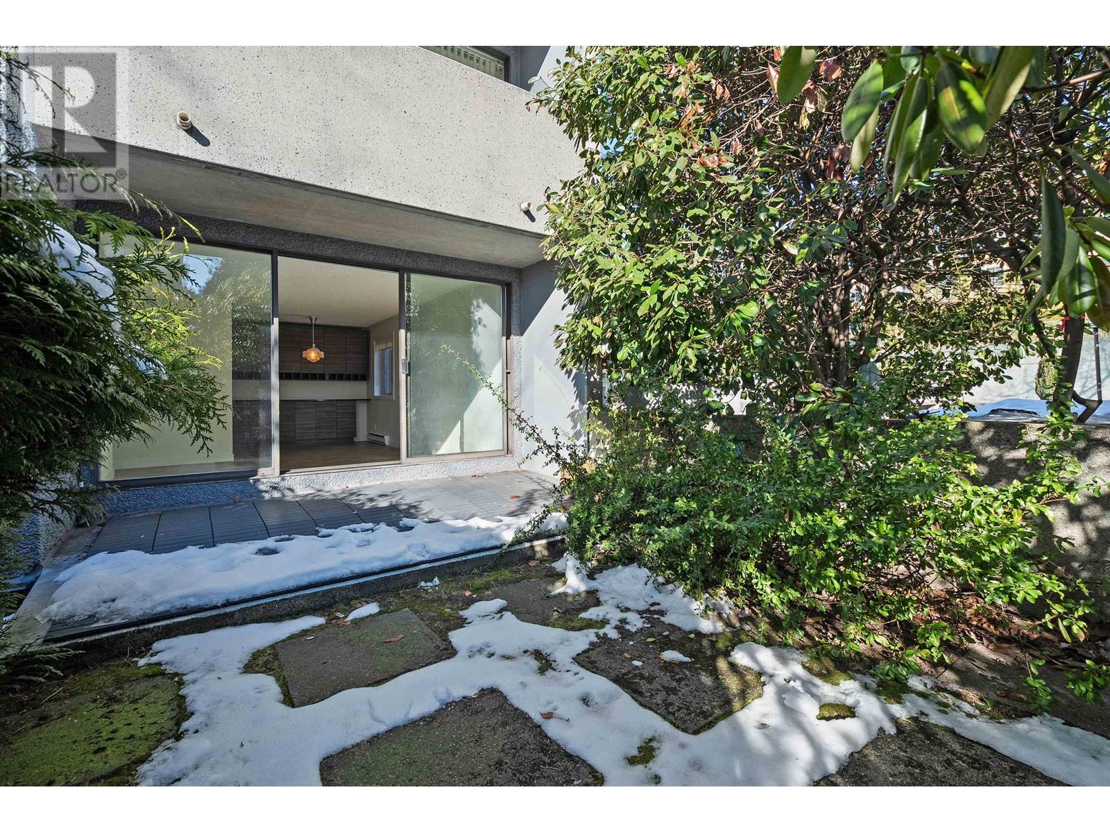 201 110 W 4th Street, North Vancouver, British Columbia  V7M 3H3 - Photo 11 - R2968855