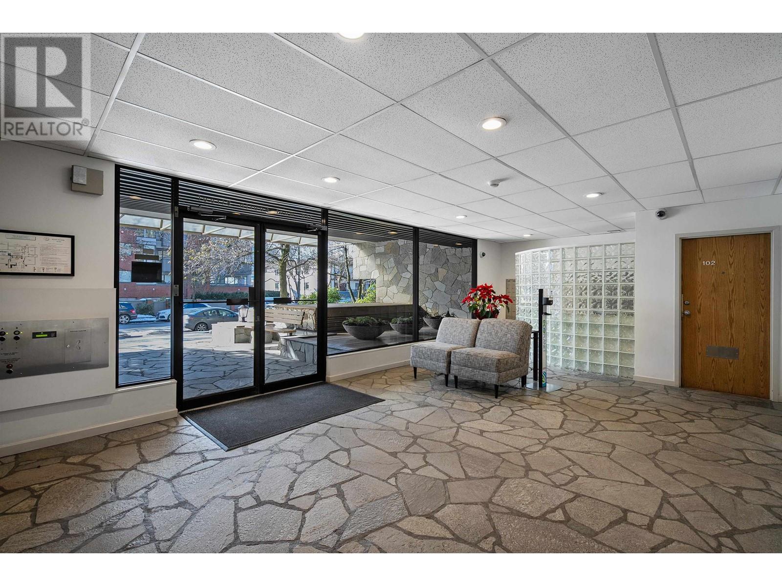 201 110 W 4th Street, North Vancouver, British Columbia  V7M 3H3 - Photo 8 - R2968855