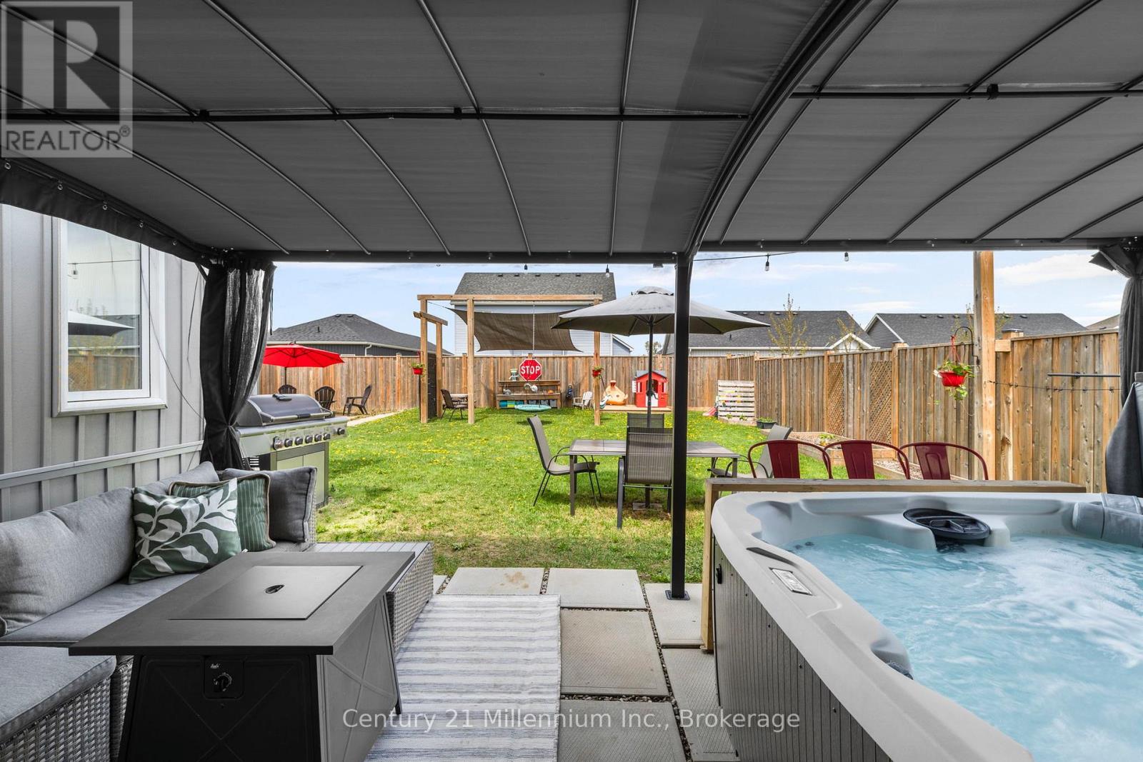 14 Drysdale Drive, Springwater, Ontario  L0L 1P0 - Photo 31 - S11982373