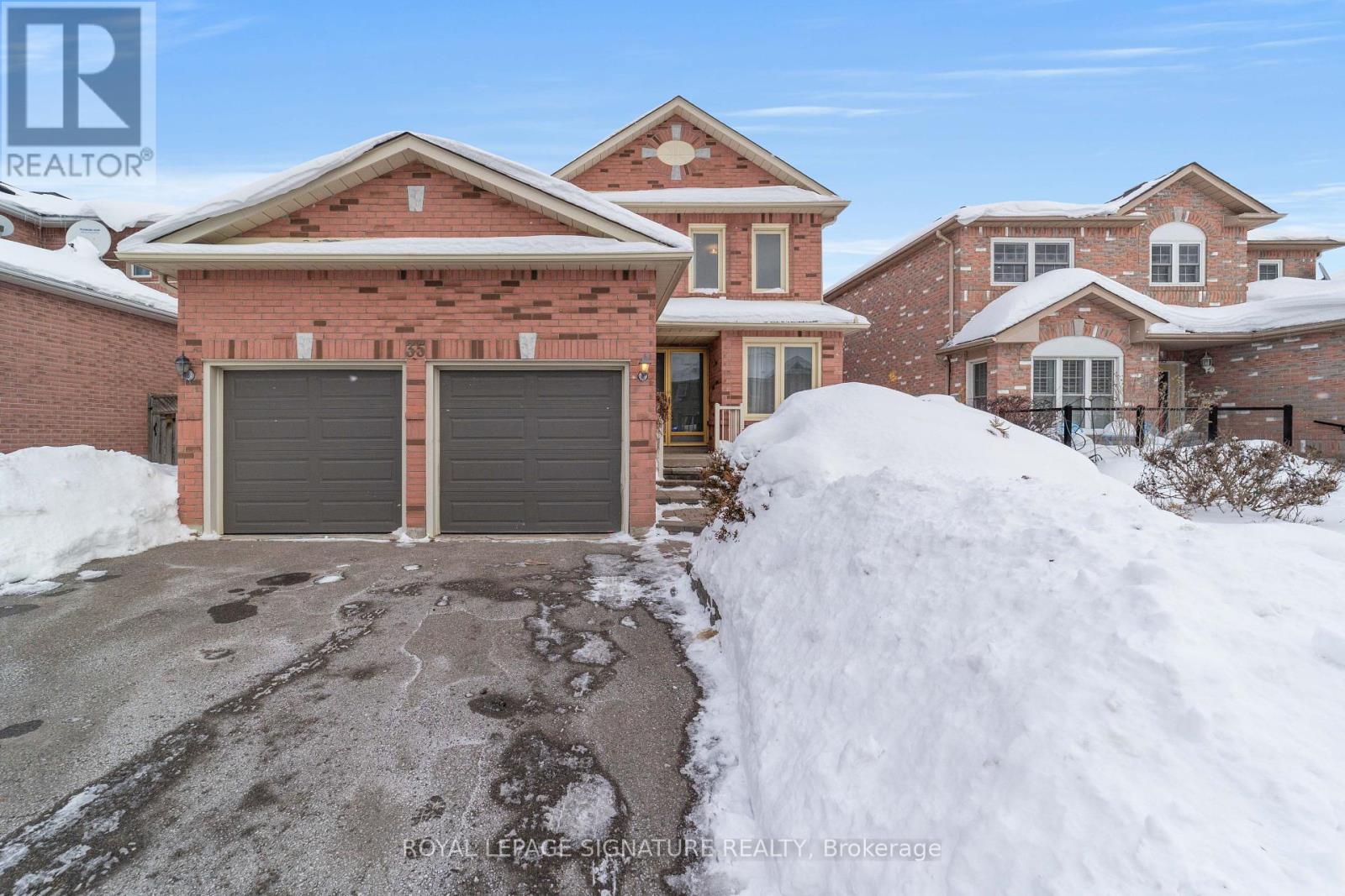 35 VALLEYWOOD DRIVE, Whitby, Ontario