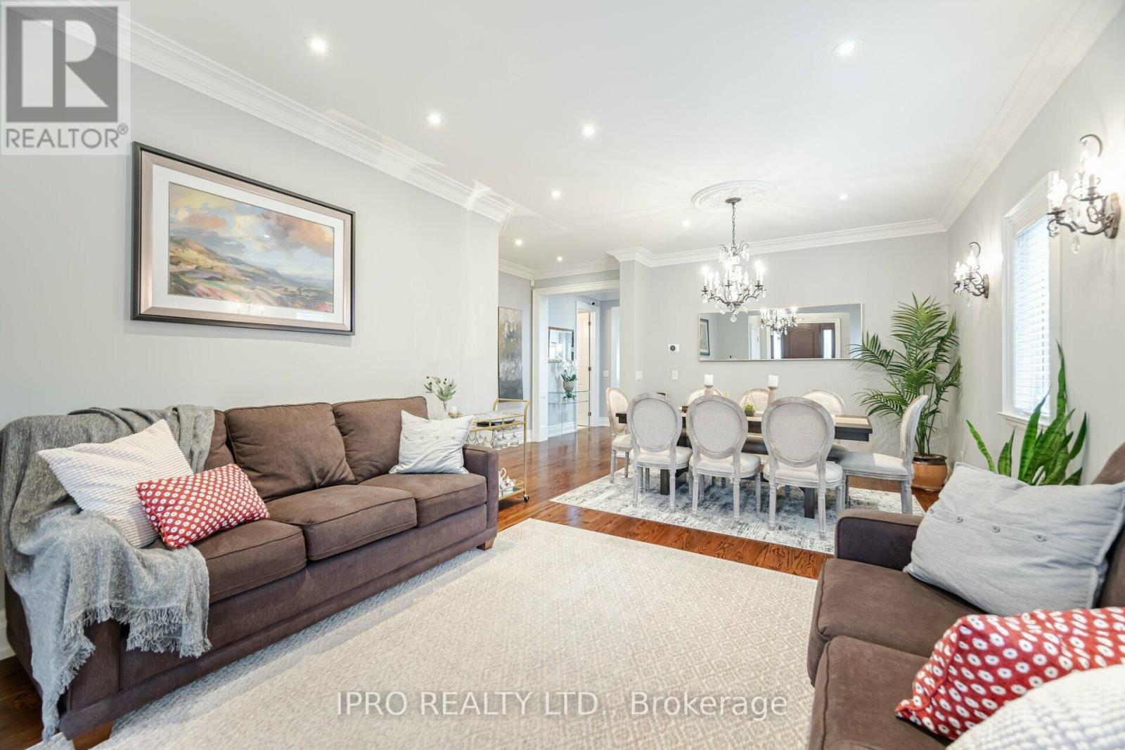 Property at 1080 HAIG BOULEVARD image 3