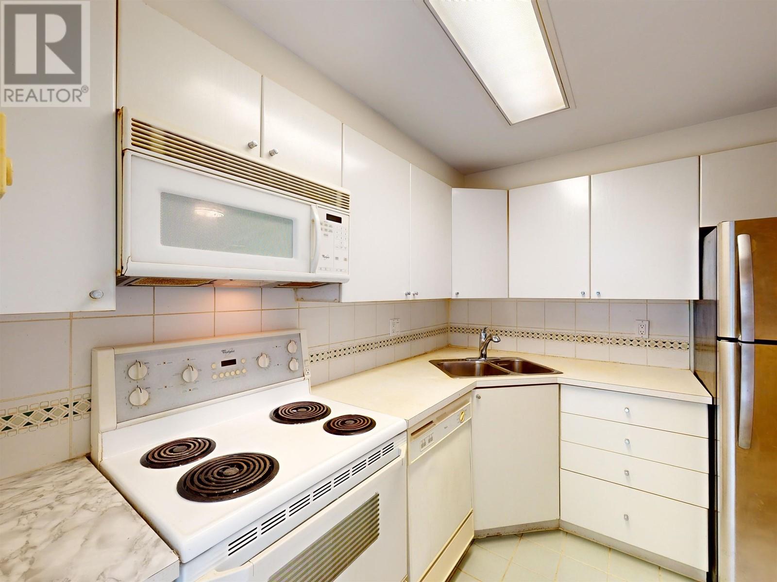 Listing Picture 17 of 32 : 1108 1166 MELVILLE STREET, Vancouver / 溫哥華 - 魯藝地產 Yvonne Lu Group - MLS Medallion Club Member