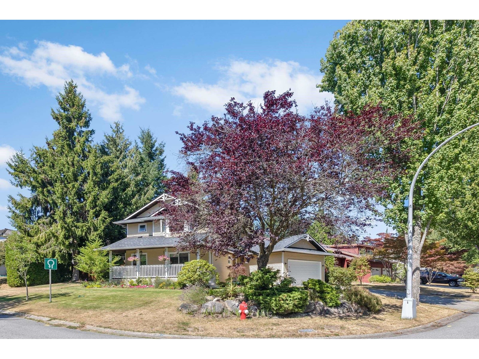 Property at 1247 161A STREET image 3