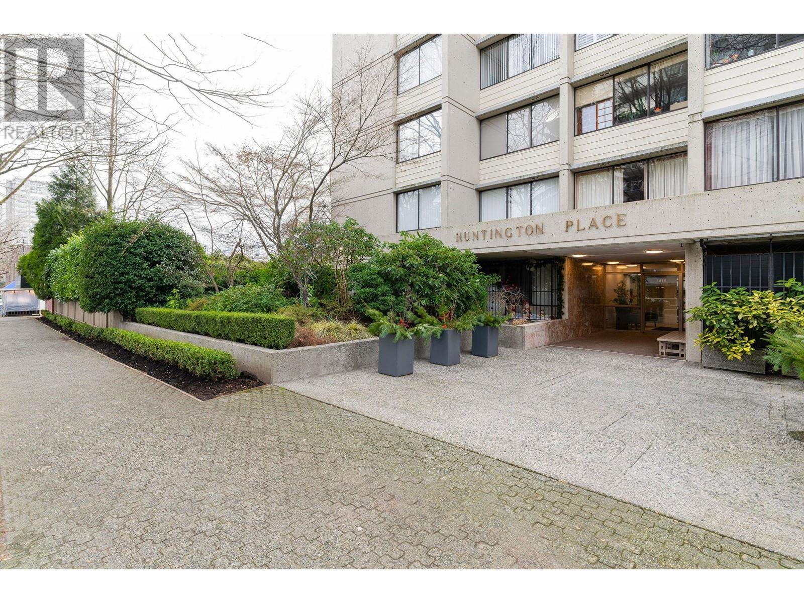 706 1816 Haro Street, Vancouver, British Columbia  V6G 2Y7 - Photo 3 - R2969073