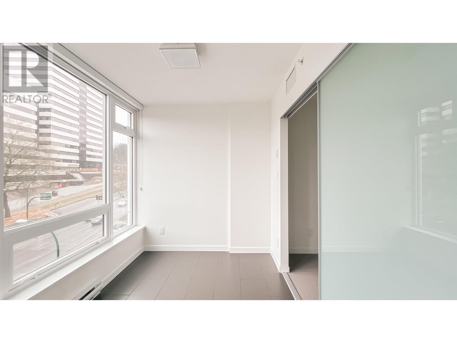 Listing Picture 7 of 20 : 306 5515 BOUNDARY ROAD, Vancouver / 溫哥華 - 魯藝地產 Yvonne Lu Group - MLS Medallion Club Member