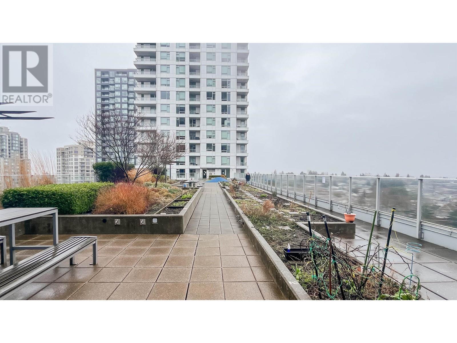 Listing Picture 15 of 20 : 306 5515 BOUNDARY ROAD, Vancouver / 溫哥華 - 魯藝地產 Yvonne Lu Group - MLS Medallion Club Member