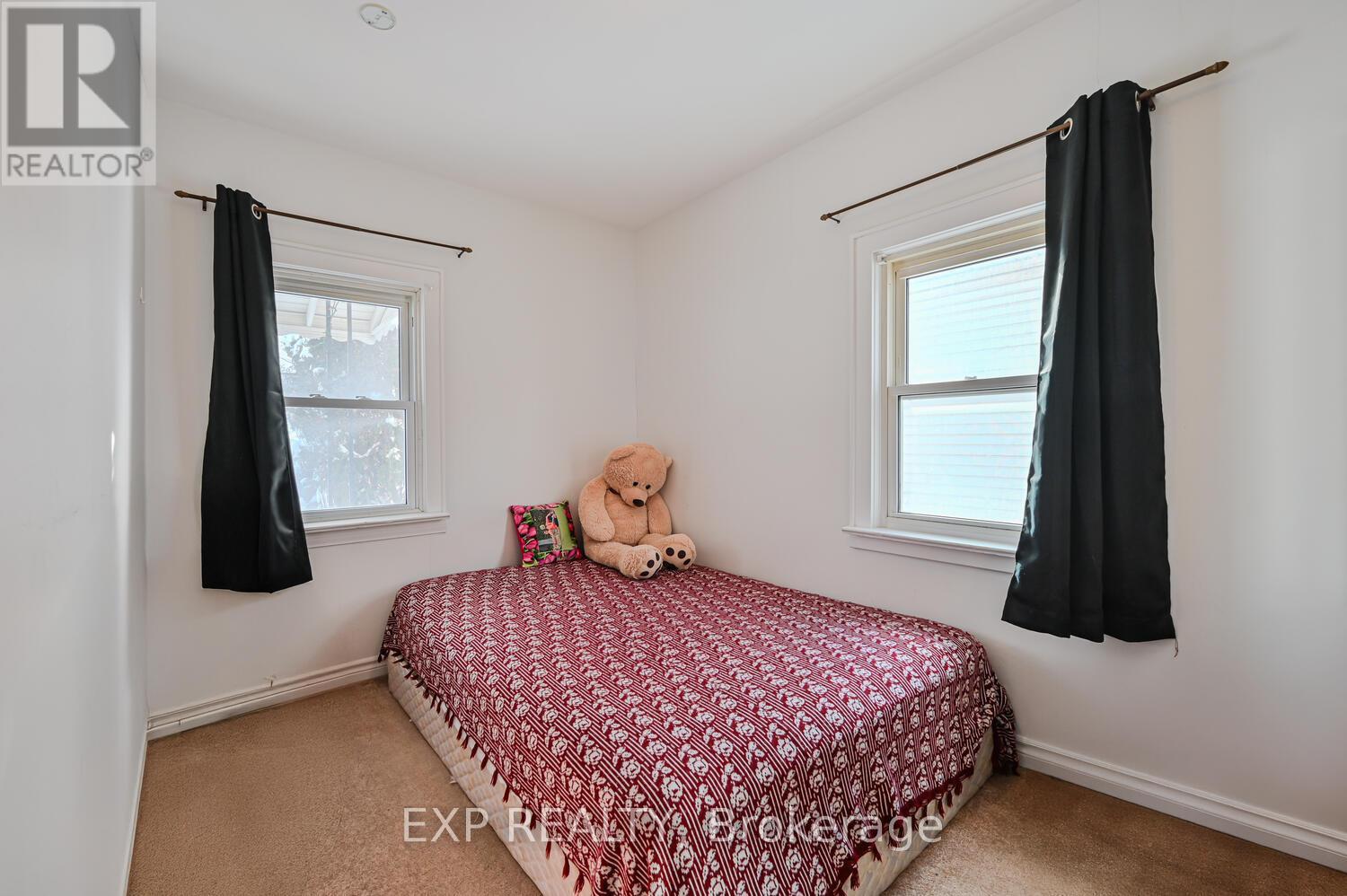 5425 Cedar Street, Niagara Falls, Ontario  L2E 2V4 - Photo 11 - X11981664