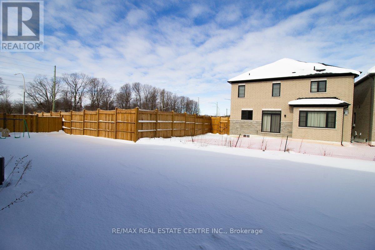 98 Lockyer Drive E, Whitby, Ontario  L1P 0M3 - Photo 38 - E11982442