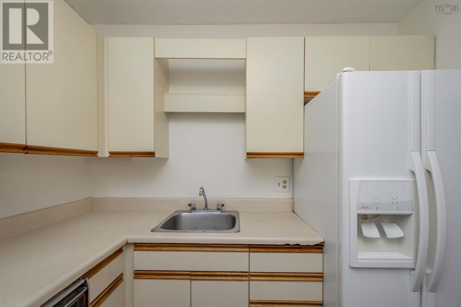 216 3700 John Parr Drive, Halifax, Nova Scotia  B3K 5V4 - Photo 8 - 202503344