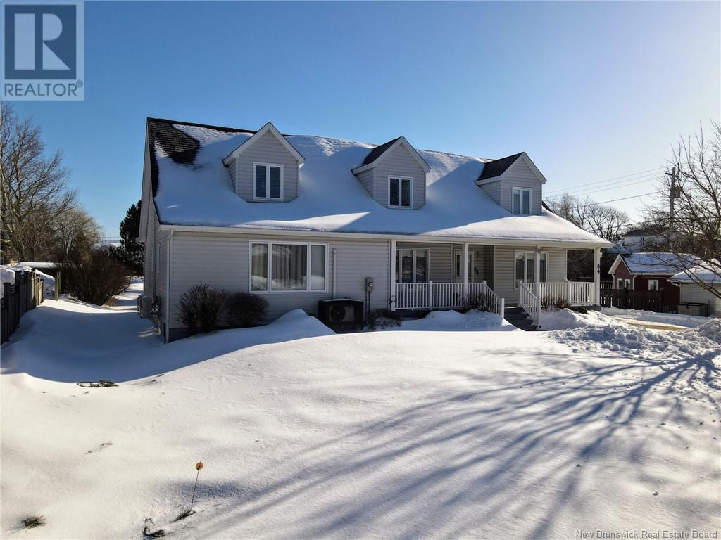 Property at 84 Hamilton image 2