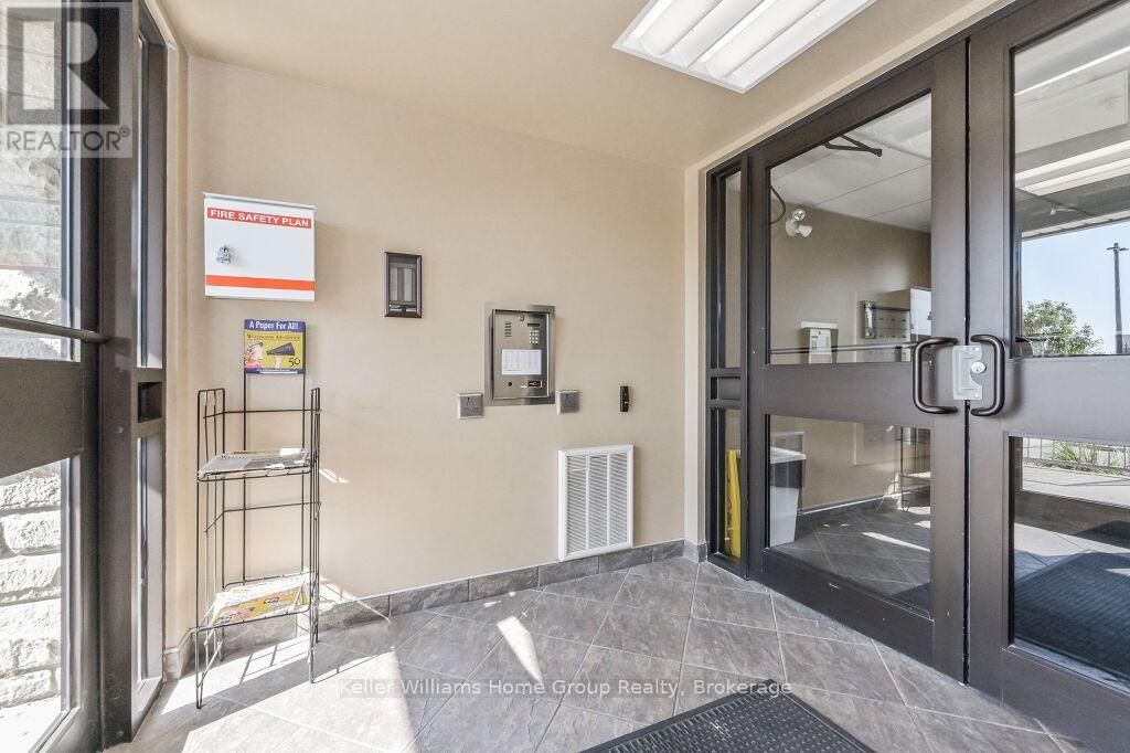 301 - 645 St David Street S, Centre Wellington, Ontario  N1M 0A9 - Photo 3 - X11982597