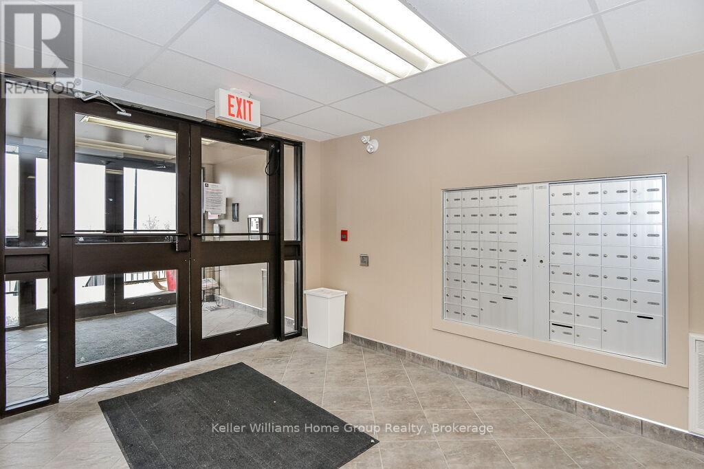 301 - 645 St David Street S, Centre Wellington, Ontario  N1M 0A9 - Photo 4 - X11982597