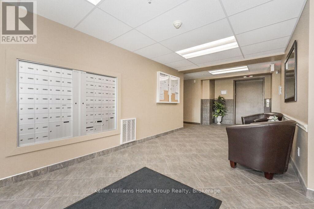 301 - 645 St David Street S, Centre Wellington, Ontario  N1M 0A9 - Photo 5 - X11982597