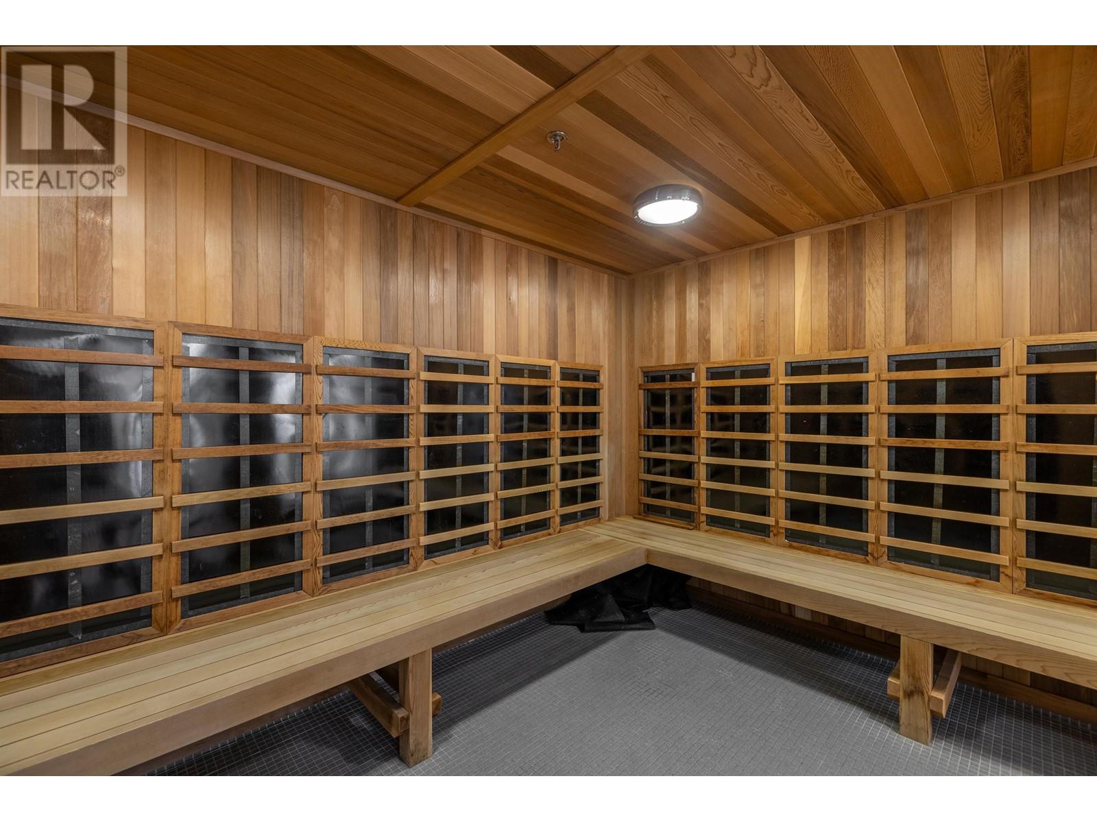 Listing Picture 18 of 21 : 3609 6098 STATION STREET, Burnaby / 本拿比 - 魯藝地產 Yvonne Lu Group - MLS Medallion Club Member