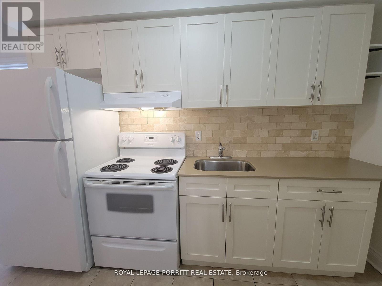 5 - 3511 Lake Shore Boulevard W, Toronto, Ontario  M8W 1N5 - Photo 2 - W11982463