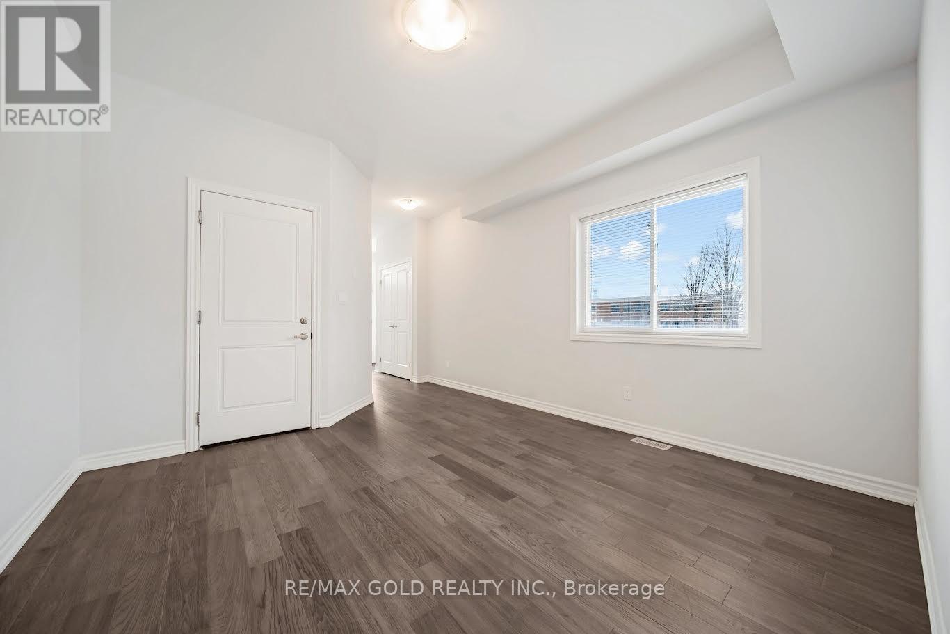 Property at 3 CAROLINE STREET image 5