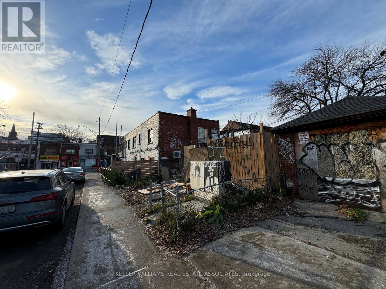 (Rear) - 6 Markham Street, Toronto, Ontario  M6J 1E4 - Photo 4 - C11885285