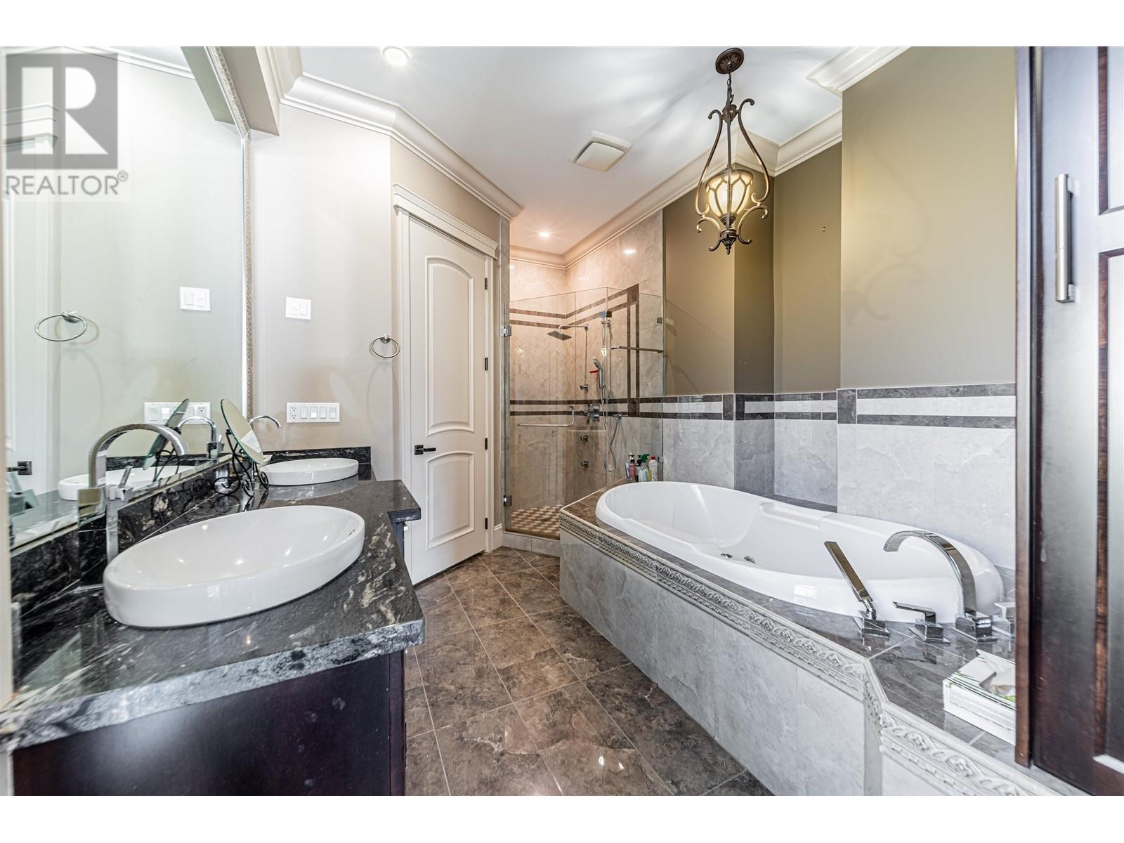 4628 Westlawn Drive, Burnaby, British Columbia  V5C 3R1 - Photo 5 - R2949531