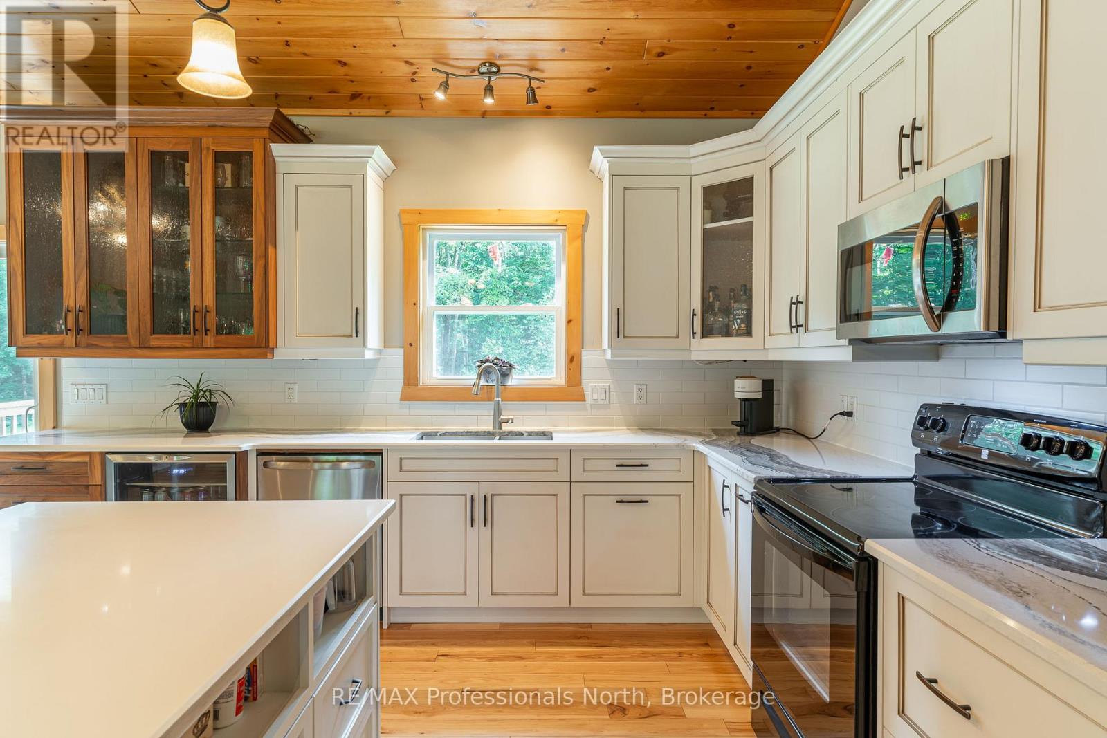 2538 Gelert Road, Minden Hills, Ontario  K0M 2K0 - Photo 16 - X11982729