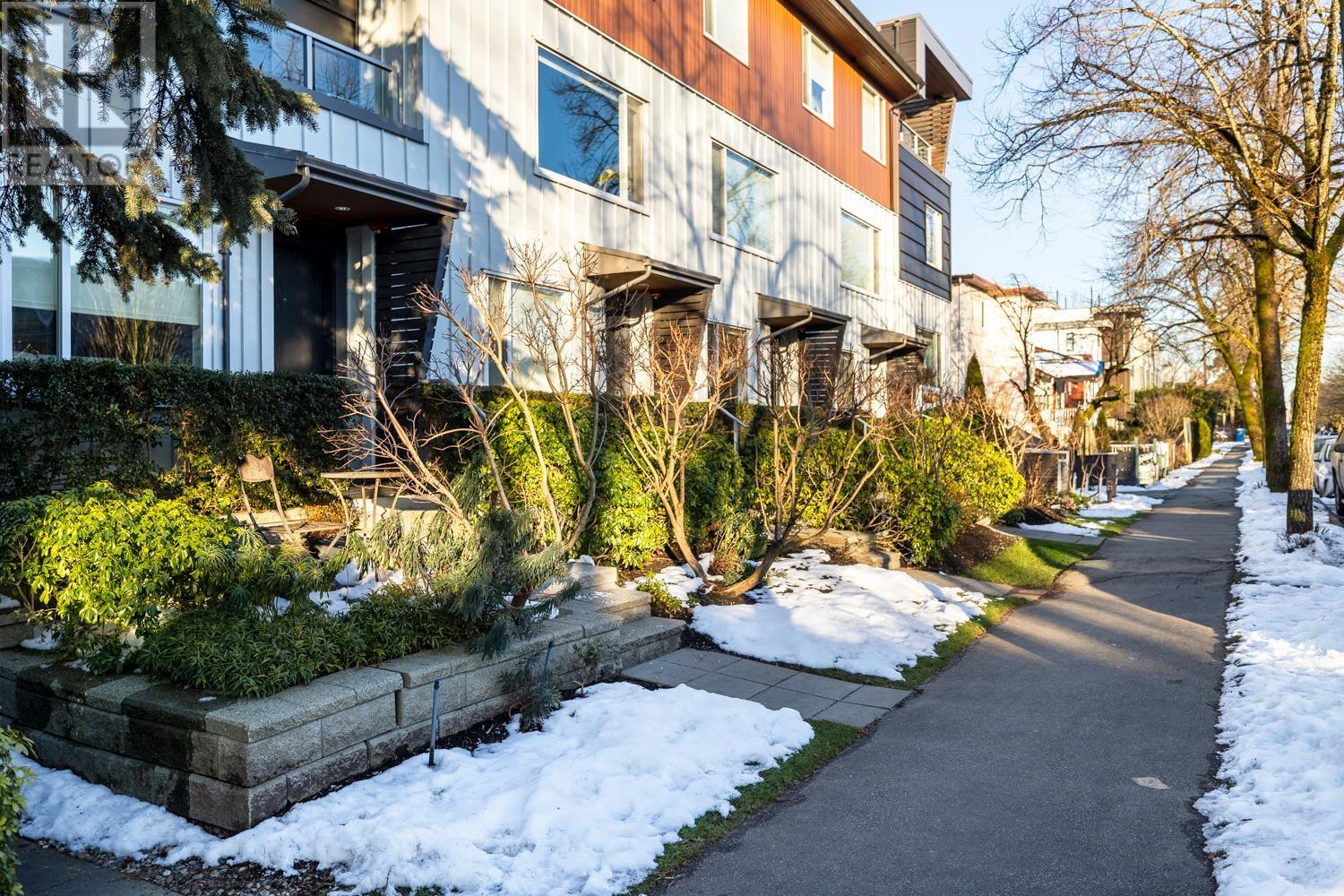 Listing Picture 23 of 24 : 103 453 E 16TH AVENUE, Vancouver / 溫哥華 - 魯藝地產 Yvonne Lu Group - MLS Medallion Club Member