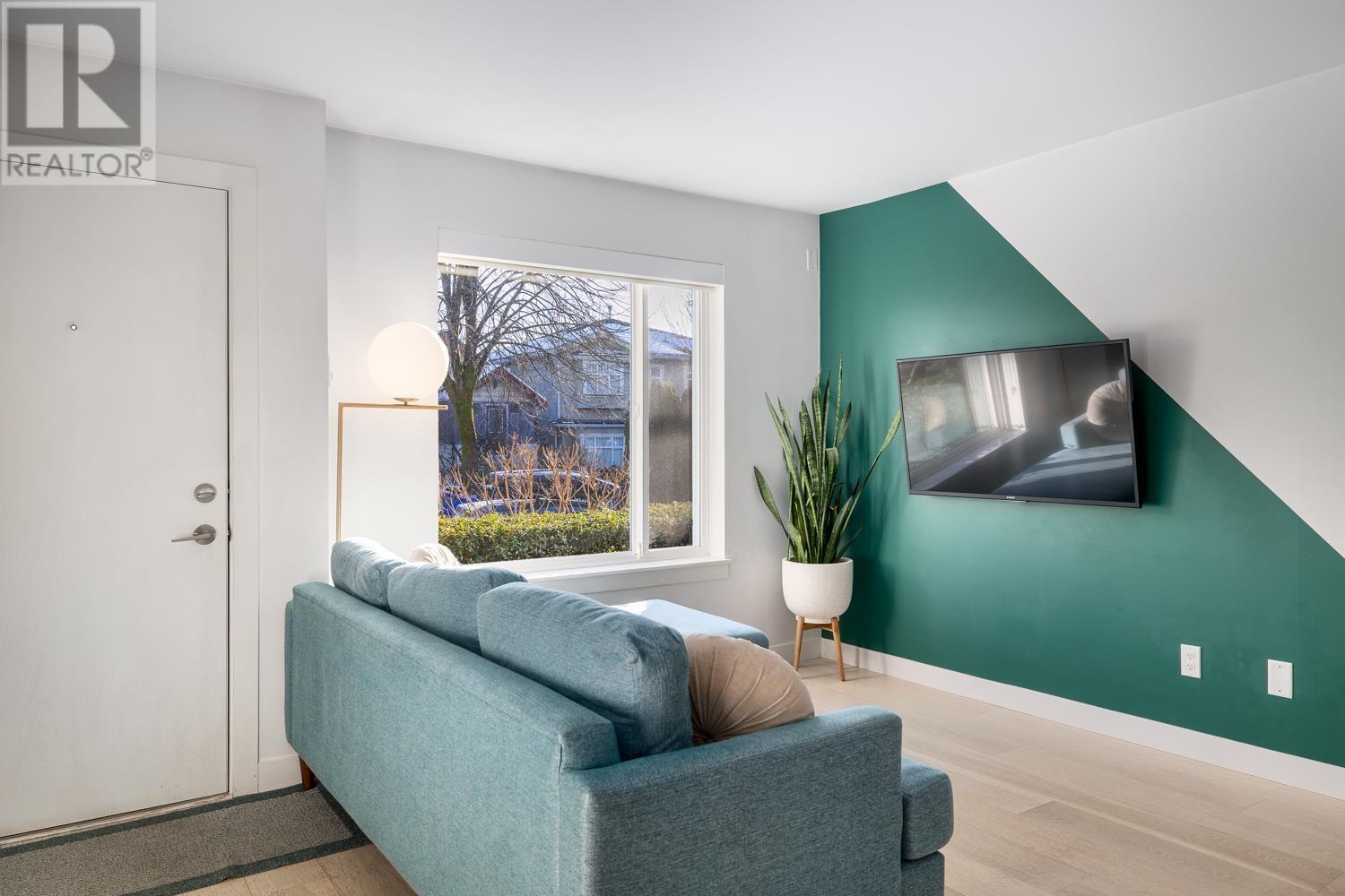 Listing Picture 5 of 24 : 103 453 E 16TH AVENUE, Vancouver / 溫哥華 - 魯藝地產 Yvonne Lu Group - MLS Medallion Club Member