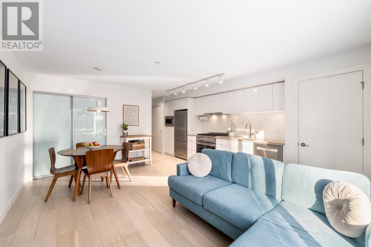 Listing Picture 8 of 24 : 103 453 E 16TH AVENUE, Vancouver / 溫哥華 - 魯藝地產 Yvonne Lu Group - MLS Medallion Club Member