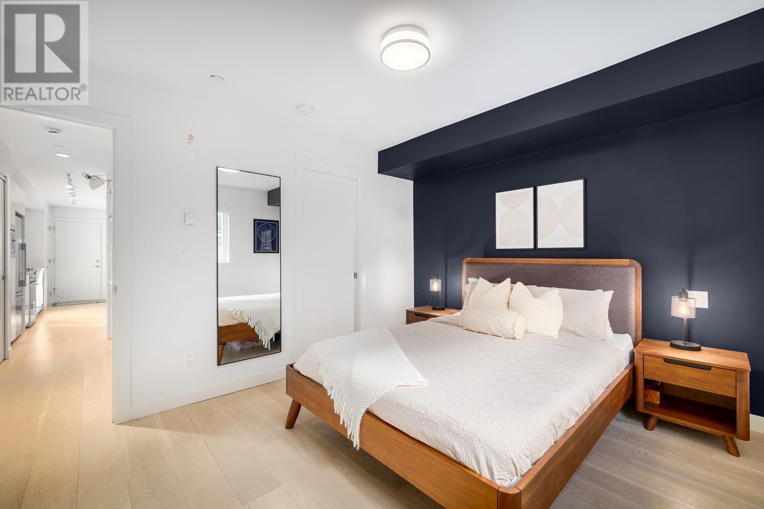 Listing Picture 18 of 24 : 103 453 E 16TH AVENUE, Vancouver / 溫哥華 - 魯藝地產 Yvonne Lu Group - MLS Medallion Club Member