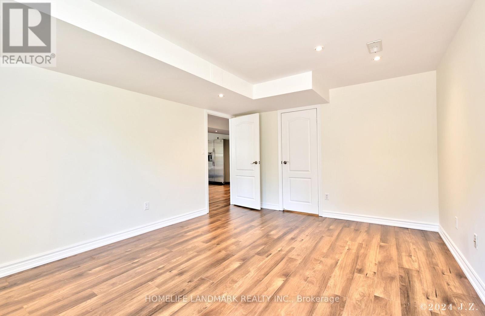 57 Castleglen Boulevard, Markham, Ontario  L6C 0A9 - Photo 37 - N11982785