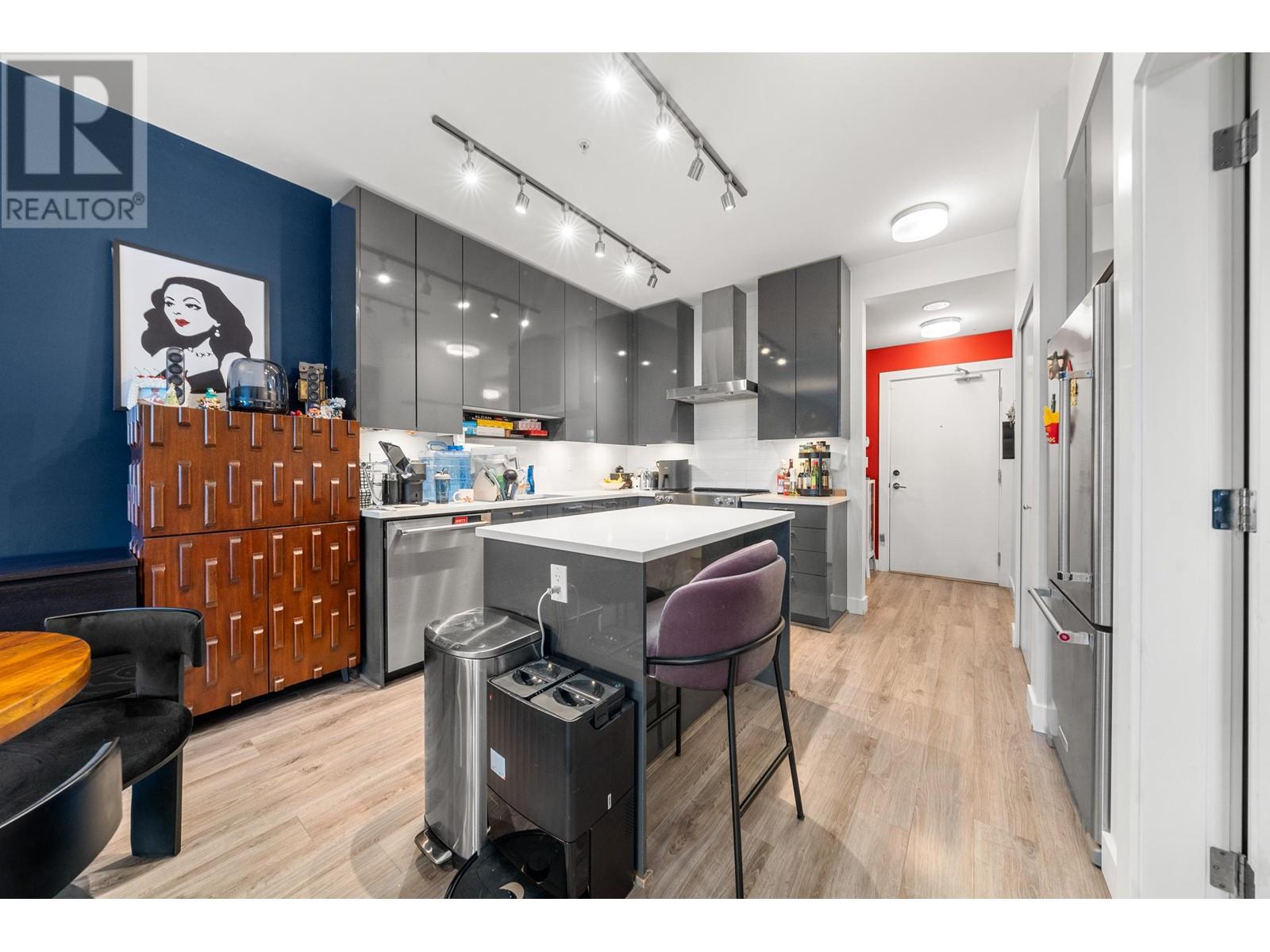 Listing Picture 6 of 36 : 114 1768 GILMORE AVENUE, Burnaby / 本拿比 - 魯藝地產 Yvonne Lu Group - MLS Medallion Club Member