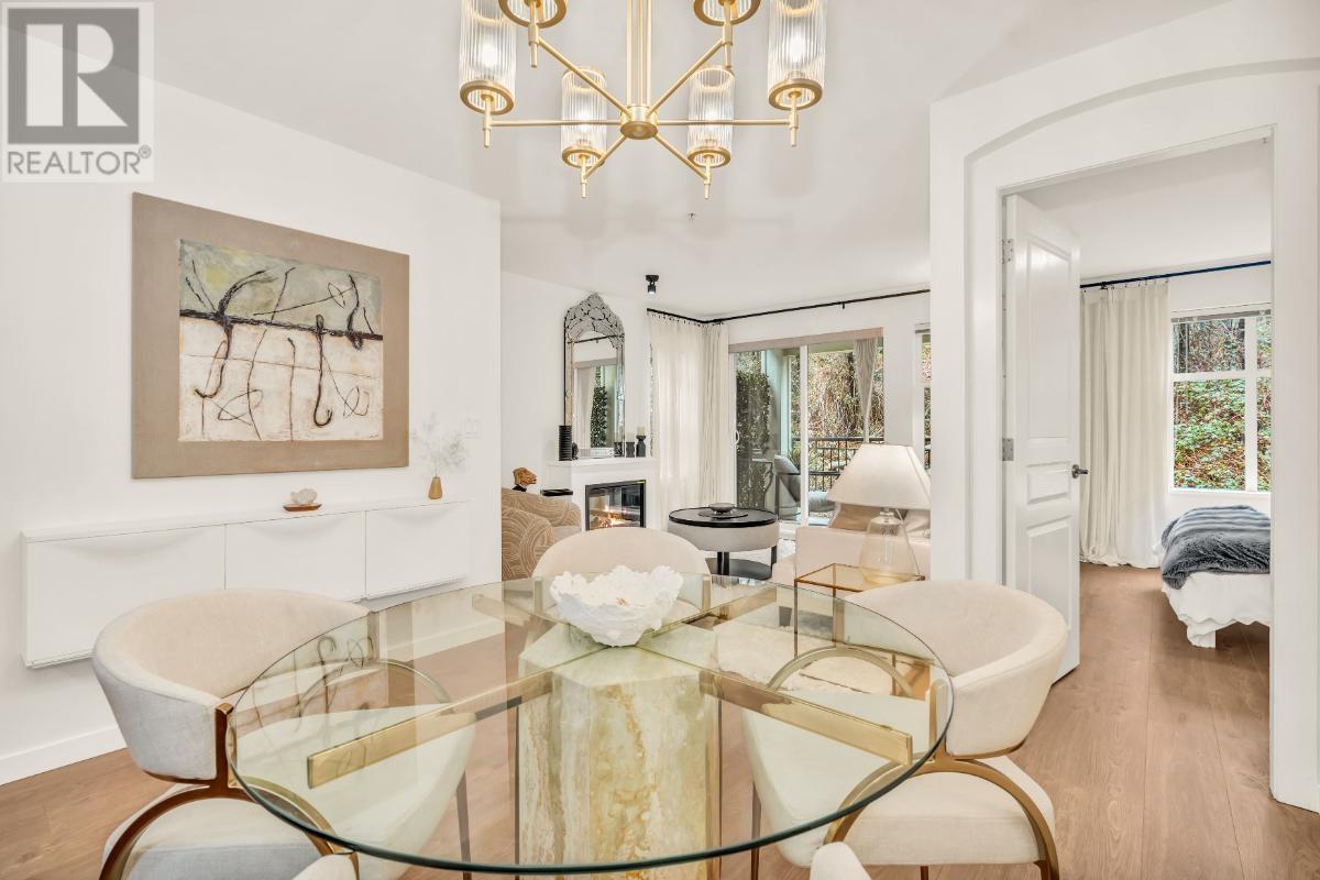 Listing Picture 6 of 28 : 302 4833 BRENTWOOD DRIVE, Burnaby / 本拿比 - 魯藝地產 Yvonne Lu Group - MLS Medallion Club Member
