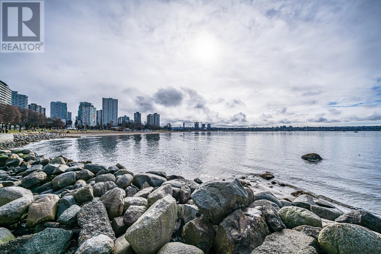 401 2015 Beach Avenue, Vancouver, British Columbia  V6G 1Z3 - Photo 7 - R2968366