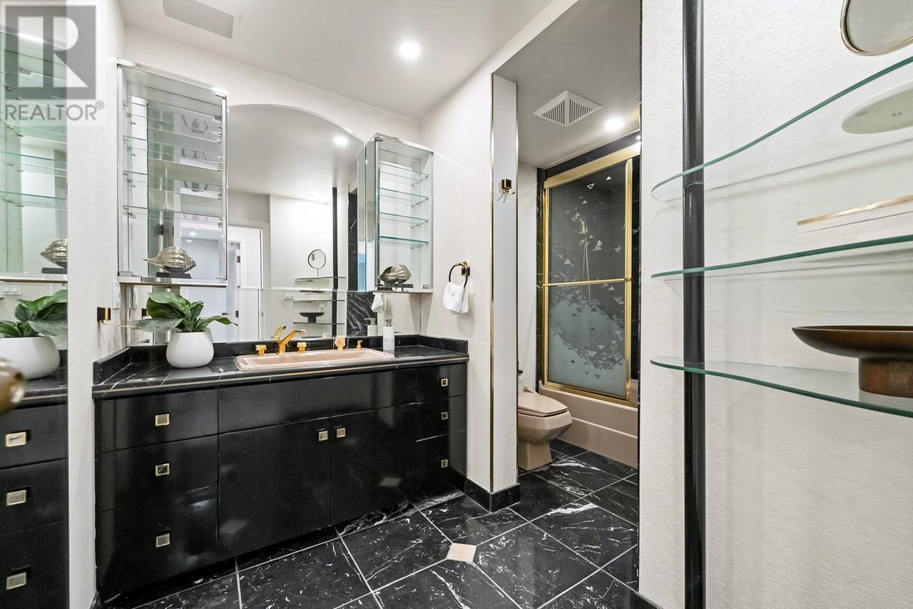 401 2015 Beach Avenue, Vancouver, British Columbia  V6G 1Z3 - Photo 22 - R2968366