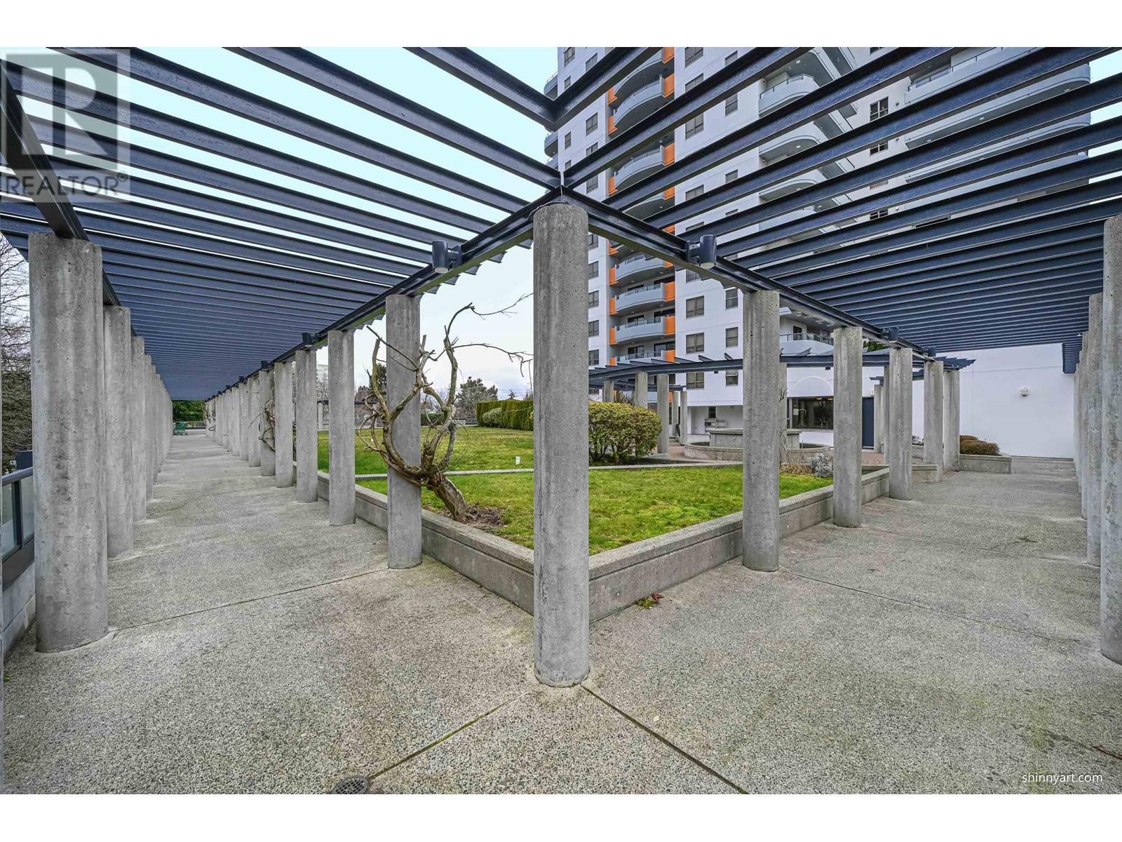 Listing Picture 29 of 32 : 805 6611 COONEY ROAD, Richmond / 烈治文 - 魯藝地產 Yvonne Lu Group - MLS Medallion Club Member